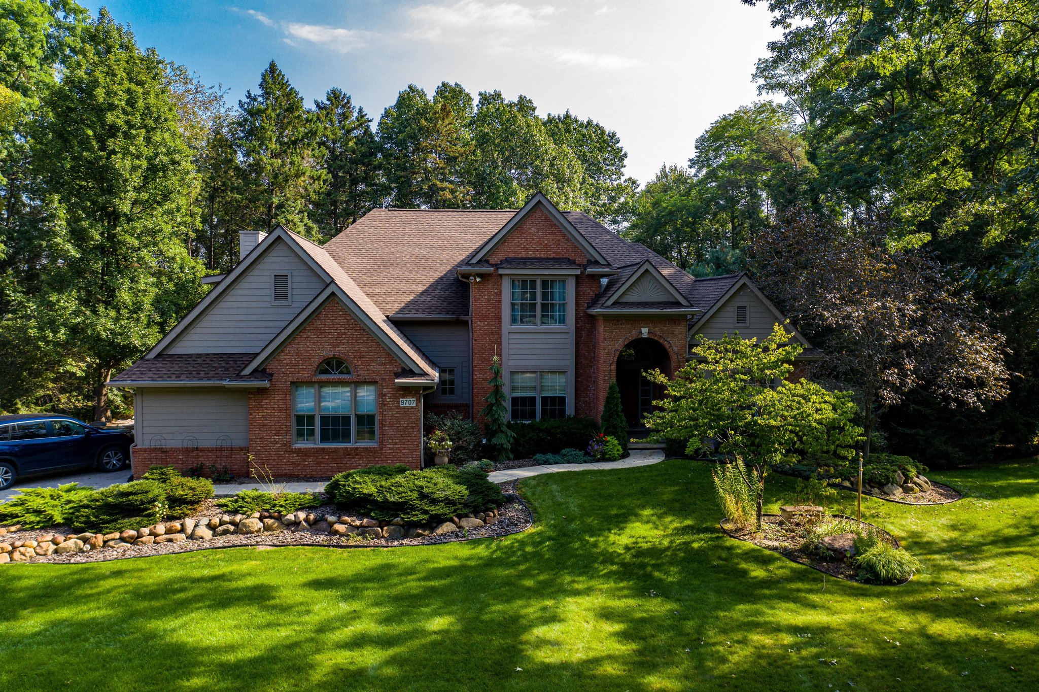 Family Homes On Whispering Pines Golf Course